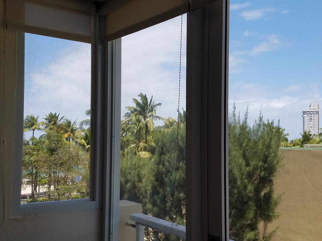 Beachfront Coral Beach Condo Сан-Хуан Екстер'єр фото